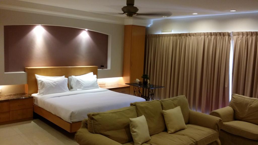 Tropical Sea View & Sunshine Villa Batu Feringgi Ngoại thất bức ảnh