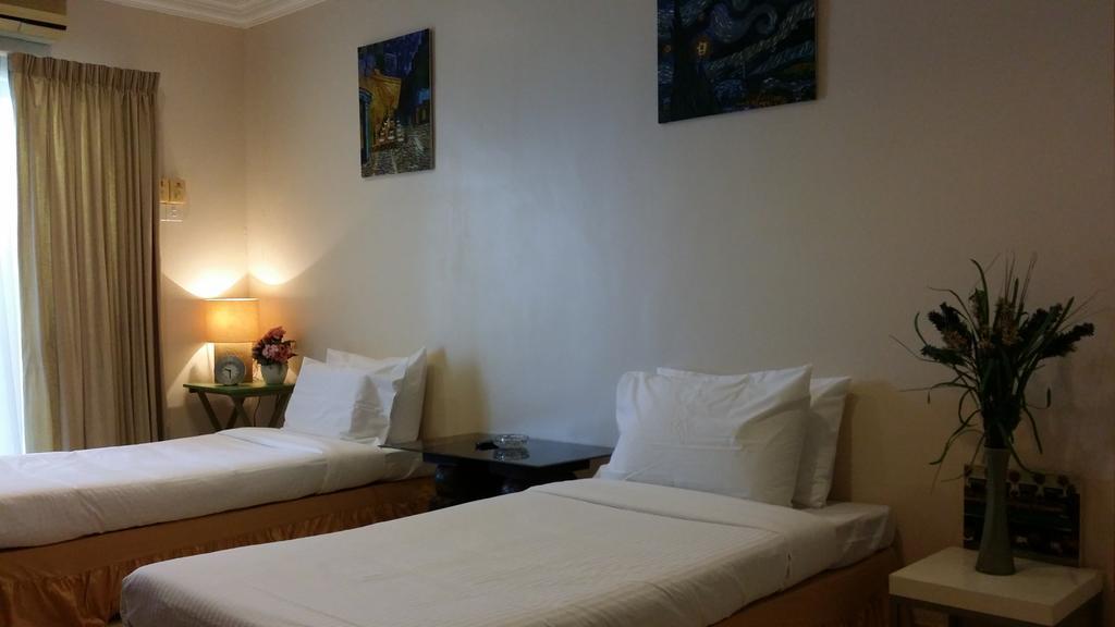 Tropical Sea View & Sunshine Villa Batu Feringgi Phòng bức ảnh